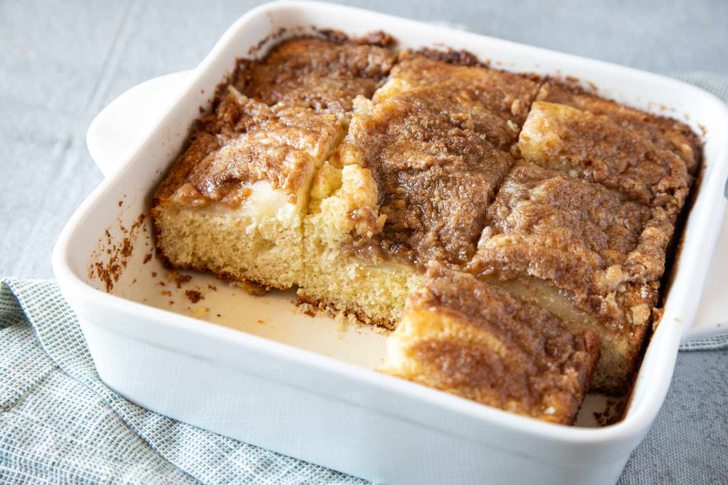 apple-raisin-coffee-cake-recipe