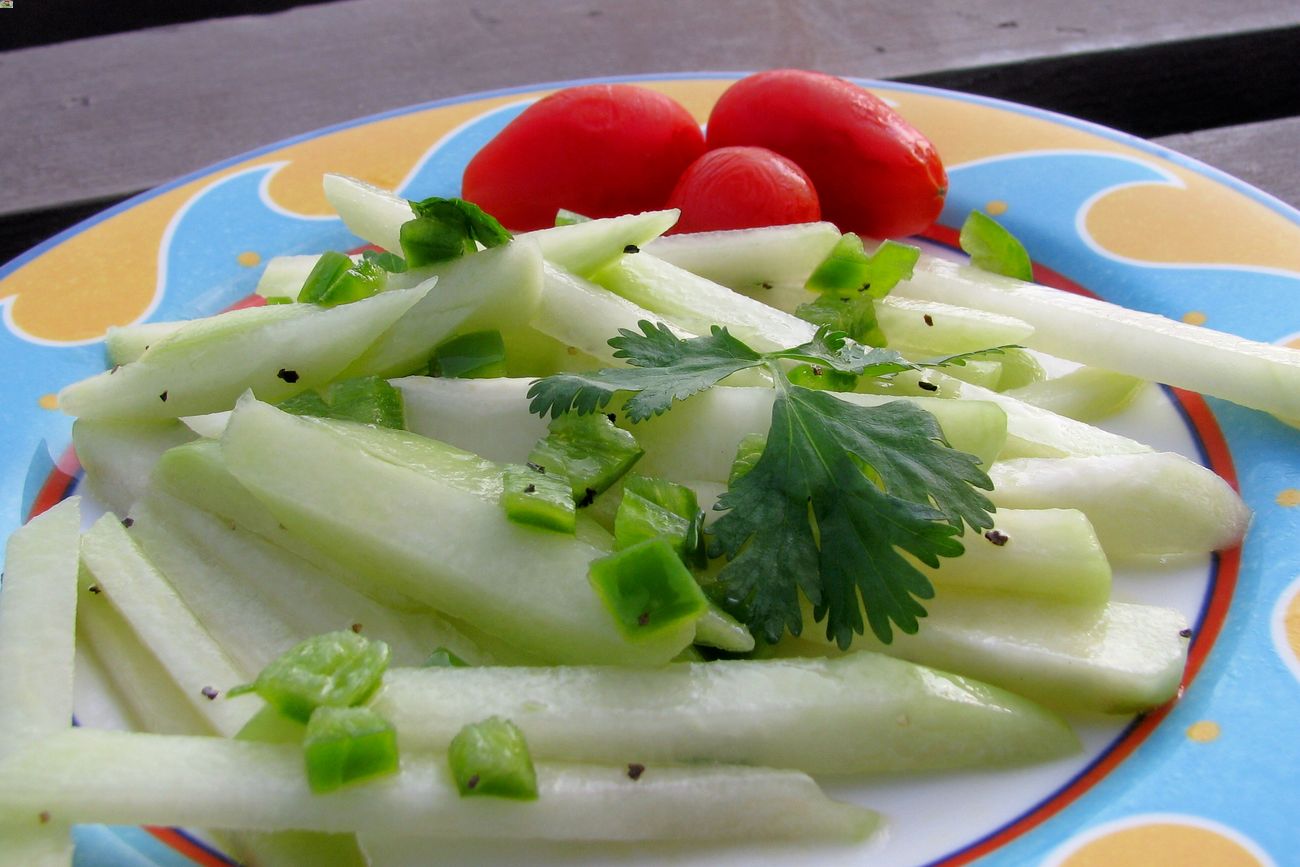 chayote-salad-salada-de-xuxu-recipe