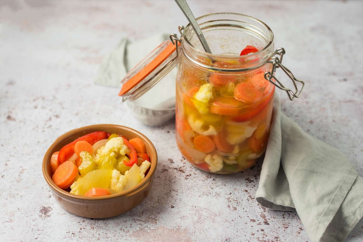 giardiniera-italian-pickled-vegetables-recipe