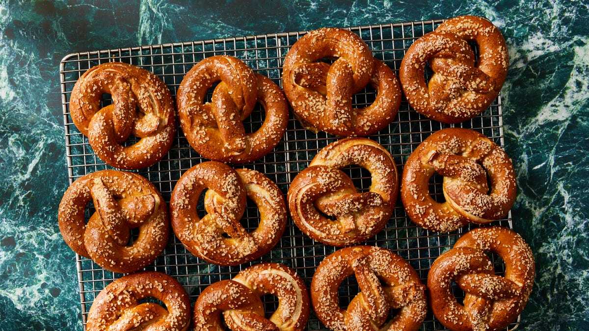 oven-baked-soft-pretzels-with-hatch-chile-mustard-recipe