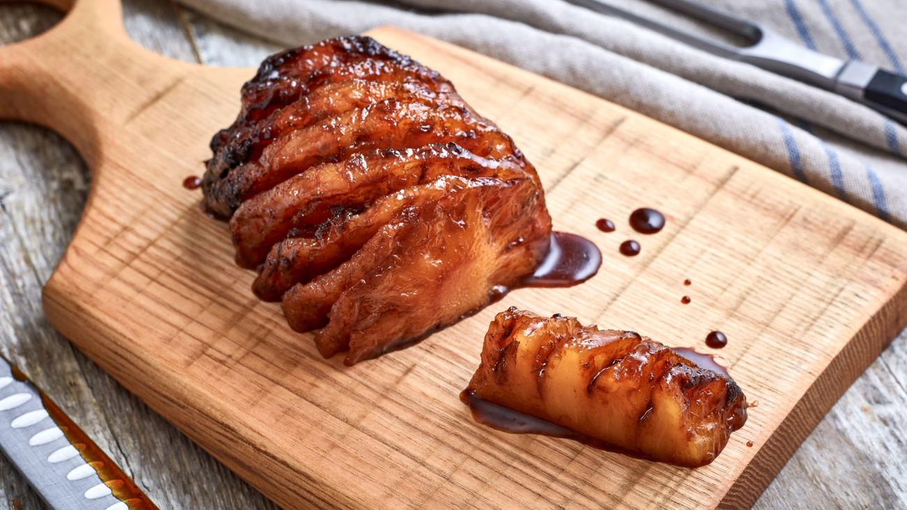 pan-seared-pineapple-slices-with-caramel-sauce-recipe