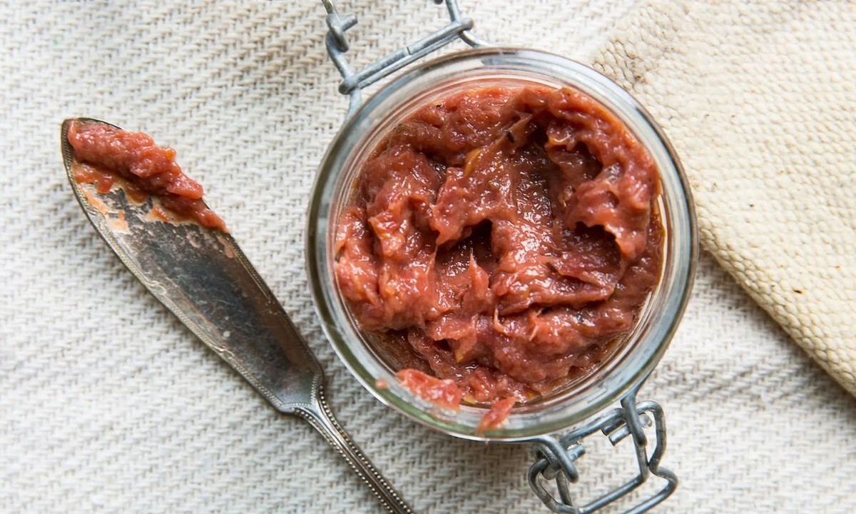savory-rhubarb-chutney-recipe