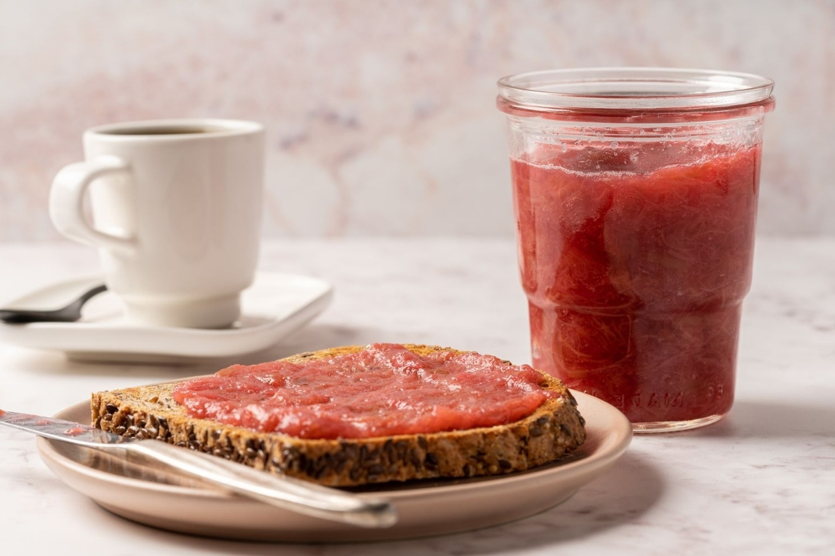simple-rhubarb-jam-recipe