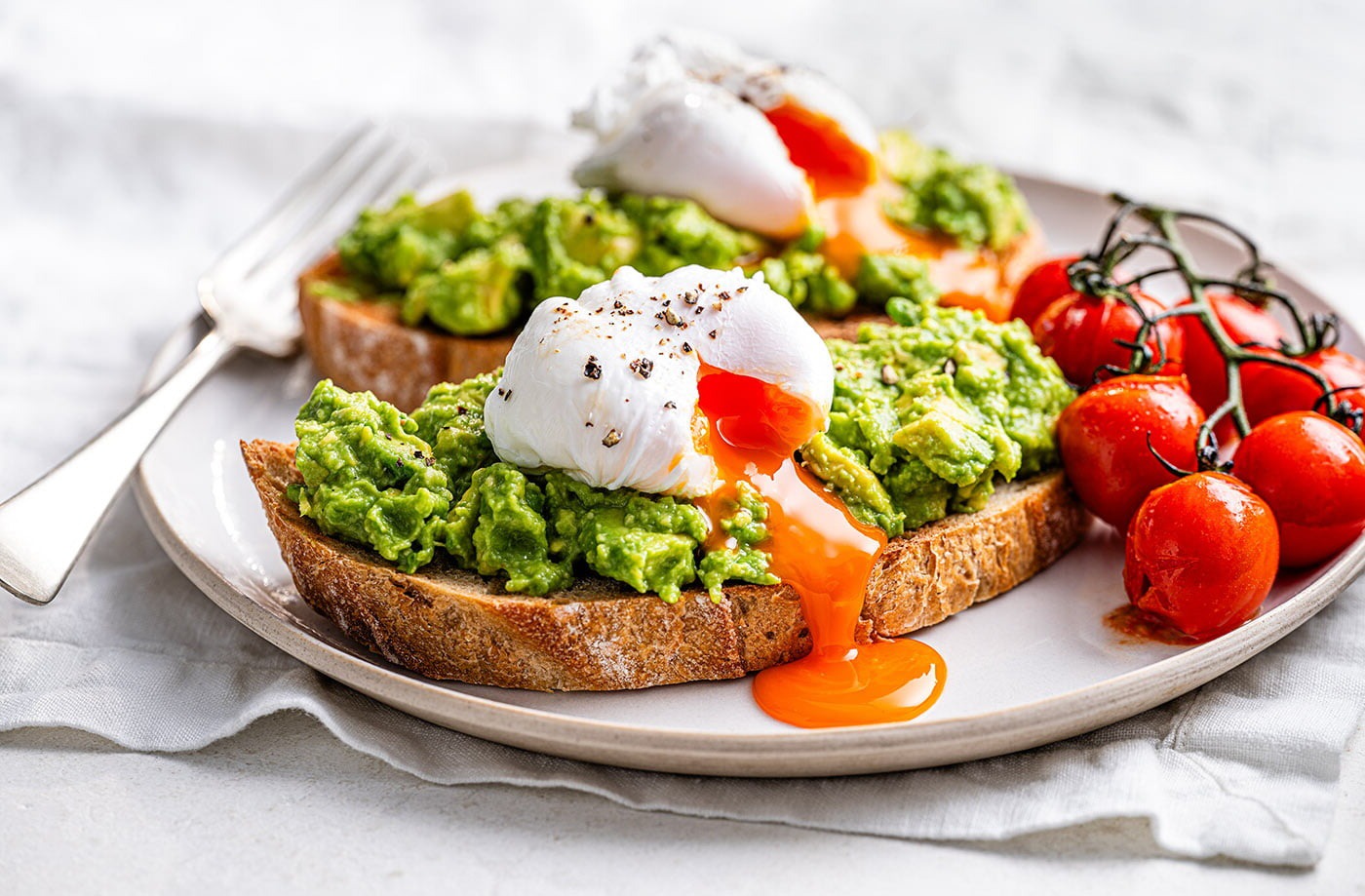 smashed-avocado-and-spring-onion-toast-recipe