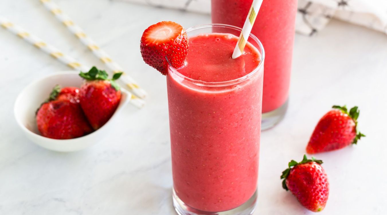 strawberry-juicy-fruit-smoothie-recipe