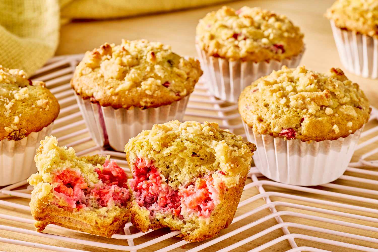 strawberry-lemonade-muffins-recipe