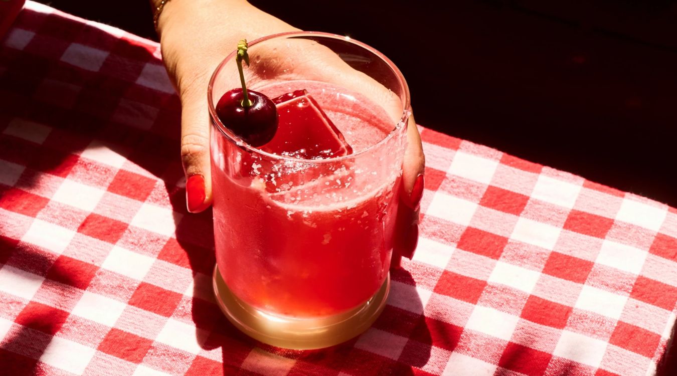 tasmanian-cherry-martini-recipe