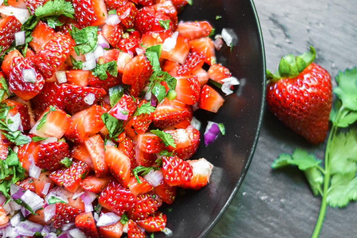 tomatillo-salad-with-watermelon-and-strawberry-recipe