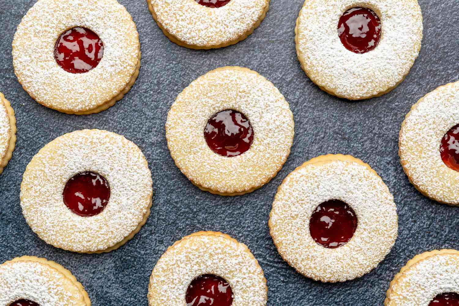traditional-linzer-cookies-recipe